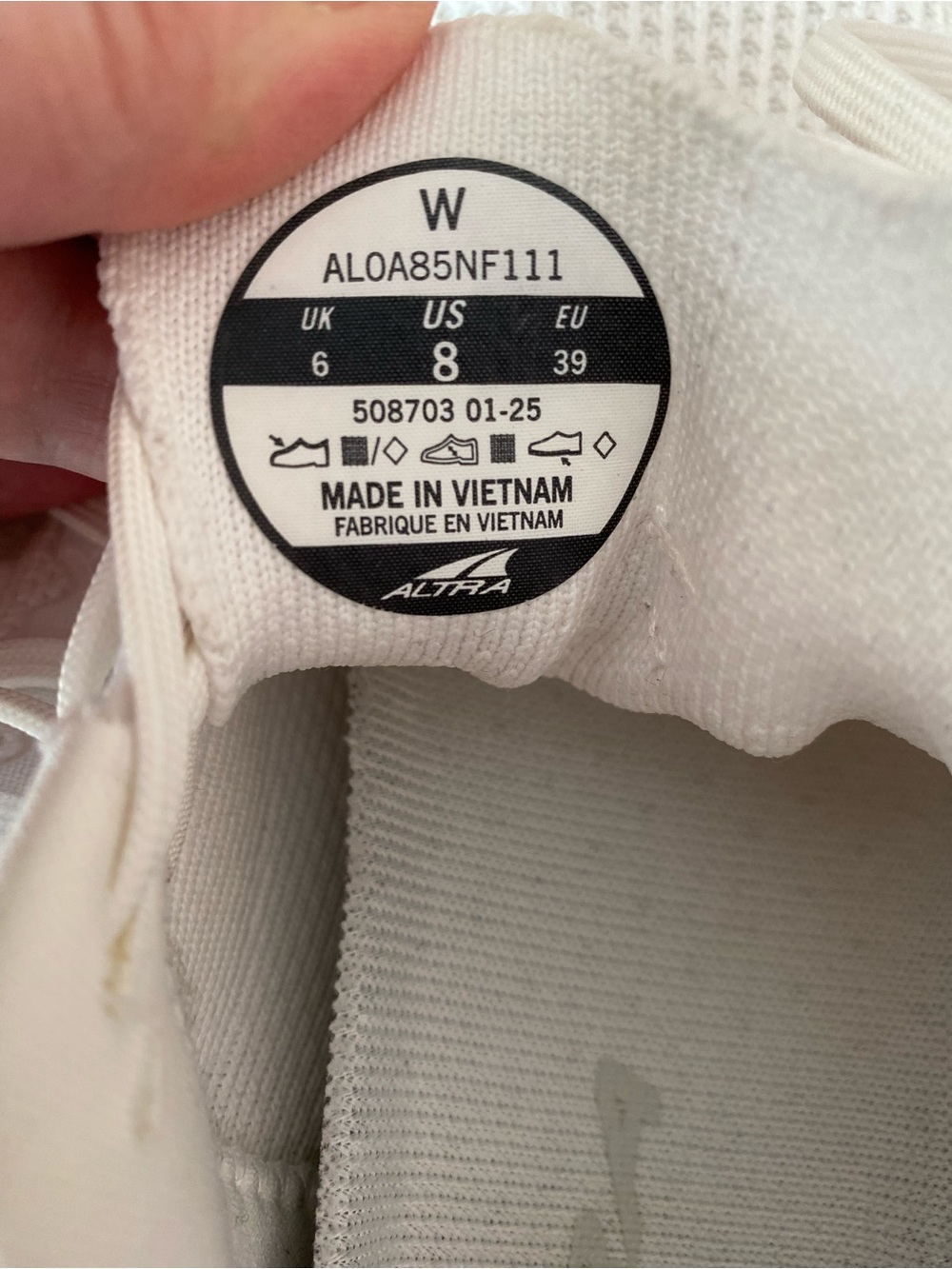 Altra women’s Escalante 4 white running/ walking sneakers - Picture 7 of 10